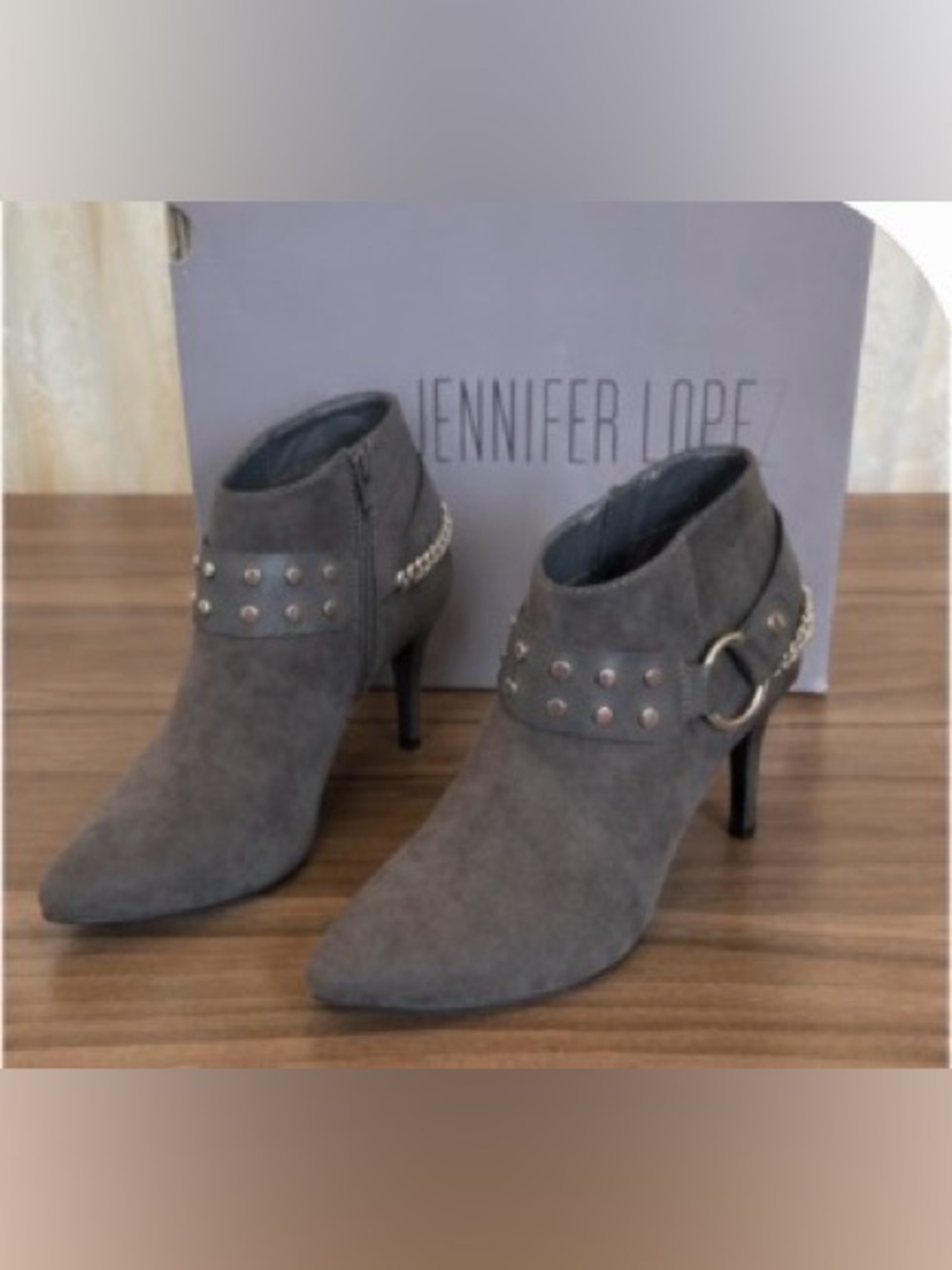 Jennifer Lopez Rosie Grey Studded Chain Ankle Booties Heels Size 8 - Picture 2 of 6